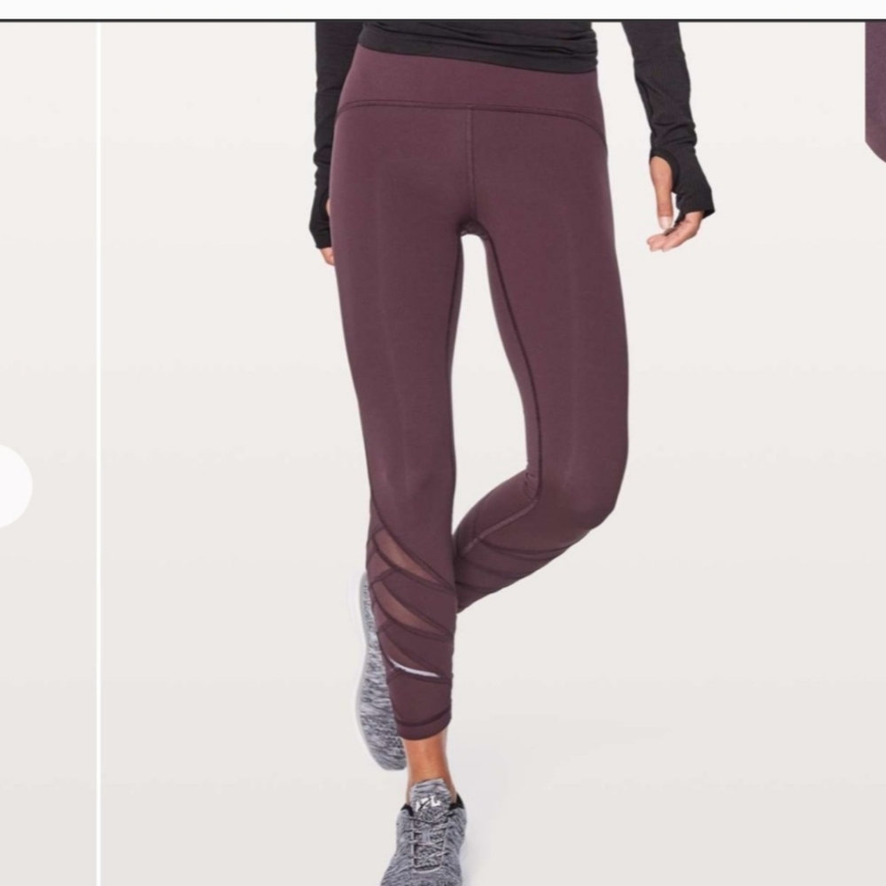 Lululemon Black Cherry Legging Motionful 7/8 Tight 25"